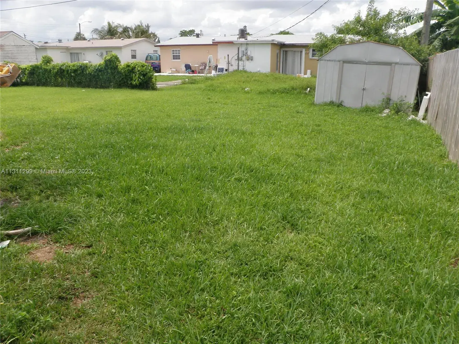 6961 SW 19th Mnr, North Lauderdale FL 33068