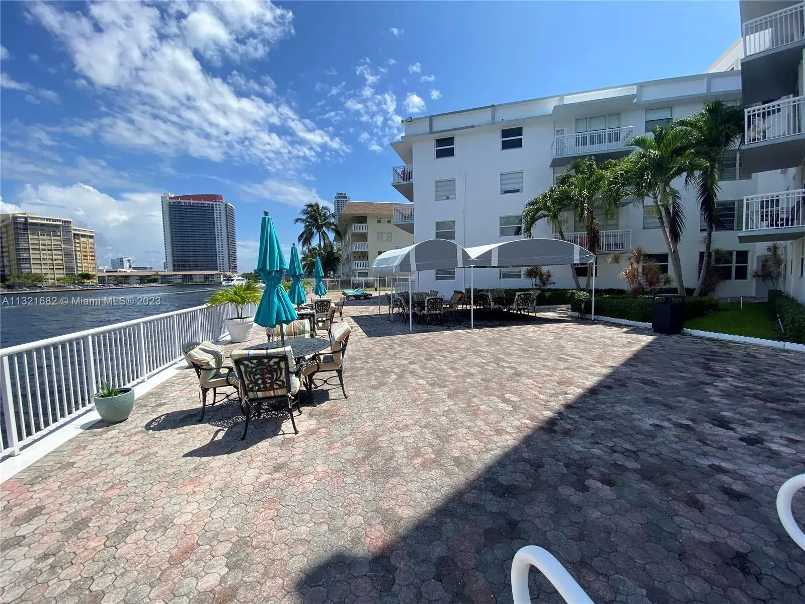1913 S Ocean Dr # 212, Hallandale Beach FL 33009