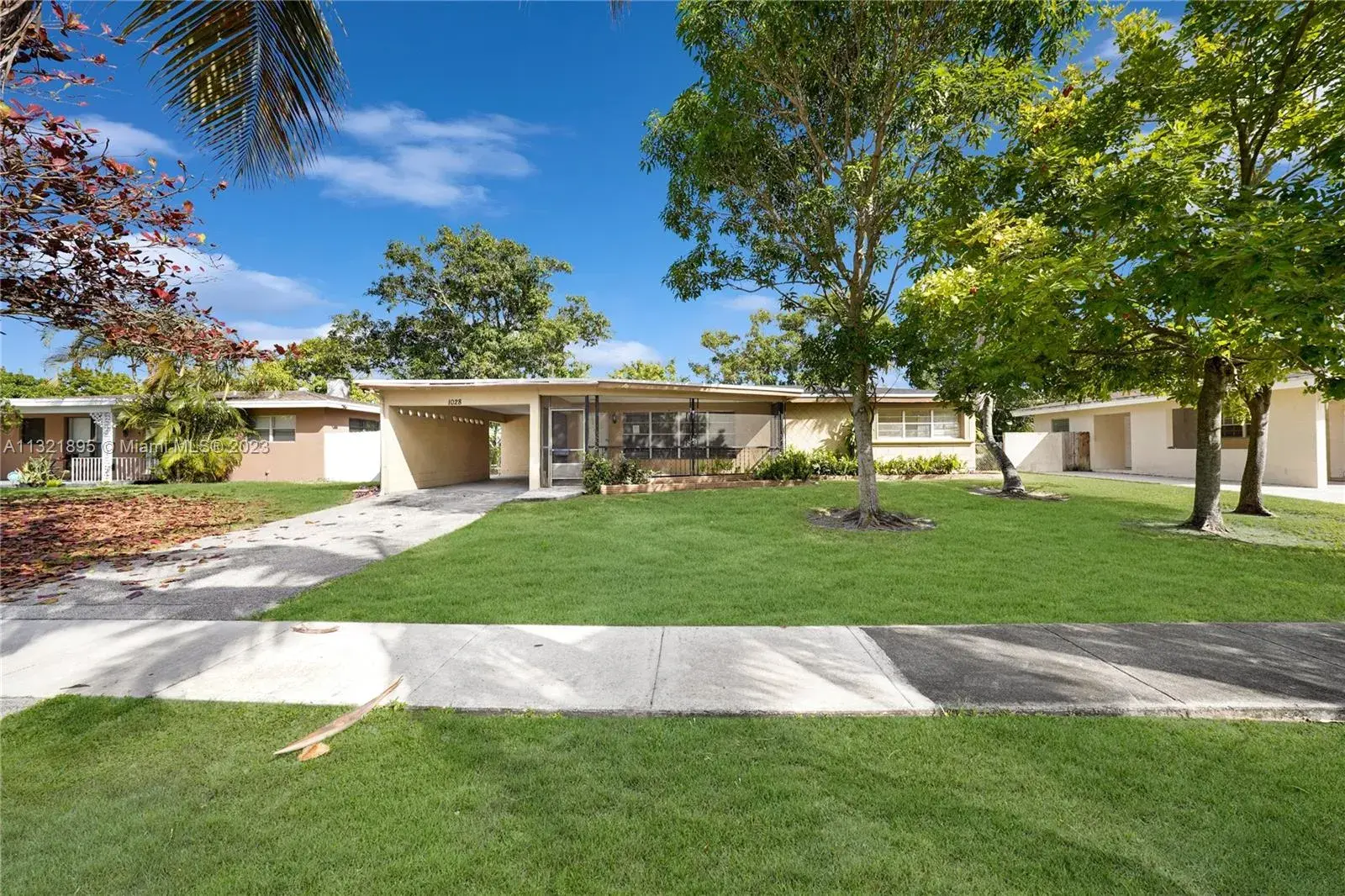 4 bedroom 2 bath Residential Lease for rent at 1028 Long Island Ave, Fort Lauderdale FL 33312