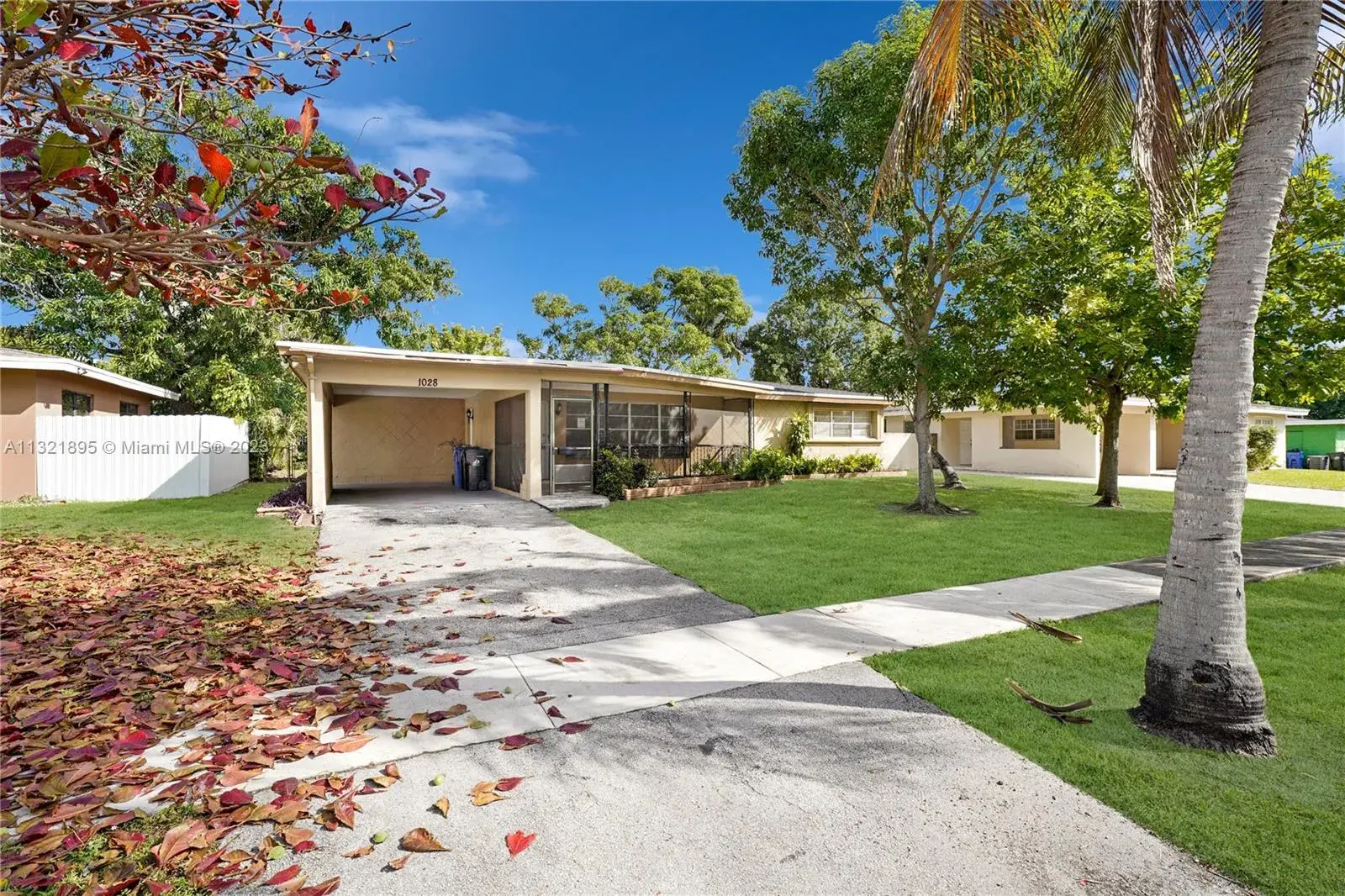 1028 Long Island Ave, Fort Lauderdale FL 33312