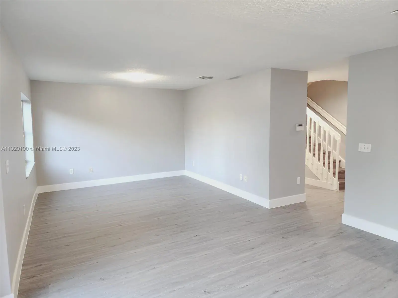 2472 NW 98th Ln, Sunrise FL 33322