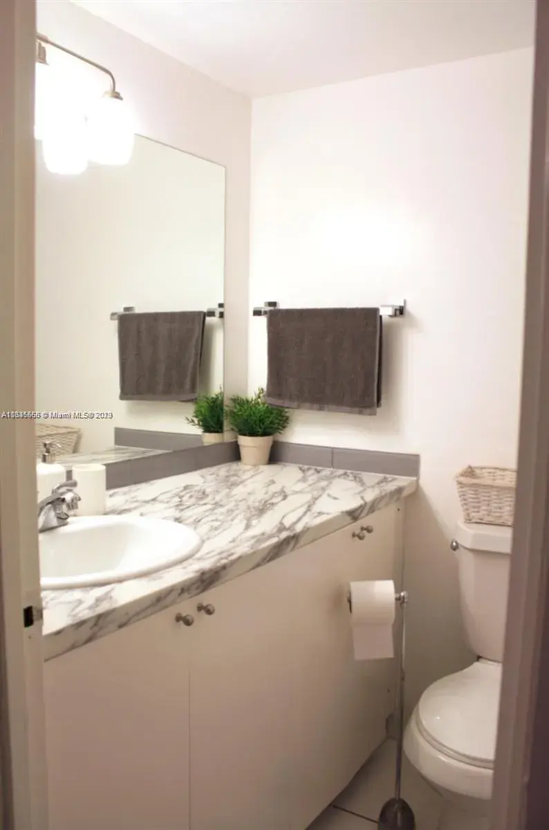 7904 West Dr # 509, North Bay Village FL 33141
