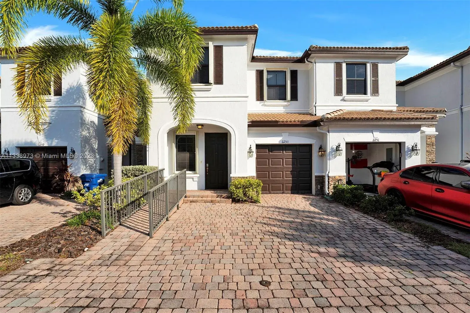 4 bedroom 3 bath Residential for sale at 11253 NW 88th Ter, Doral FL 33178