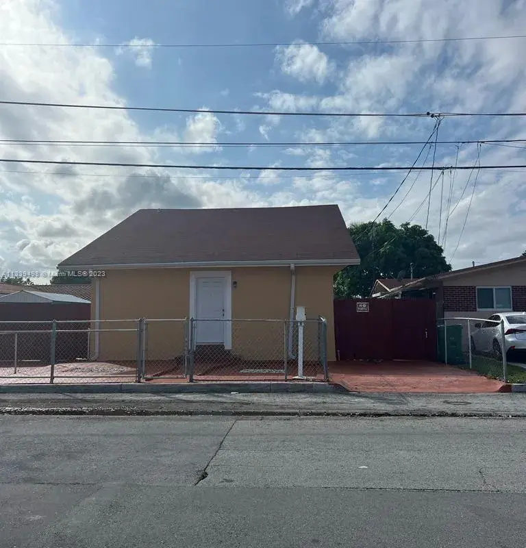 1010 SW 8th Ave, Miami FL 33130
