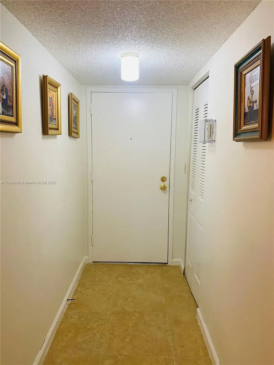 4156 Inverrary Dr # 308, Lauderhill FL 33319