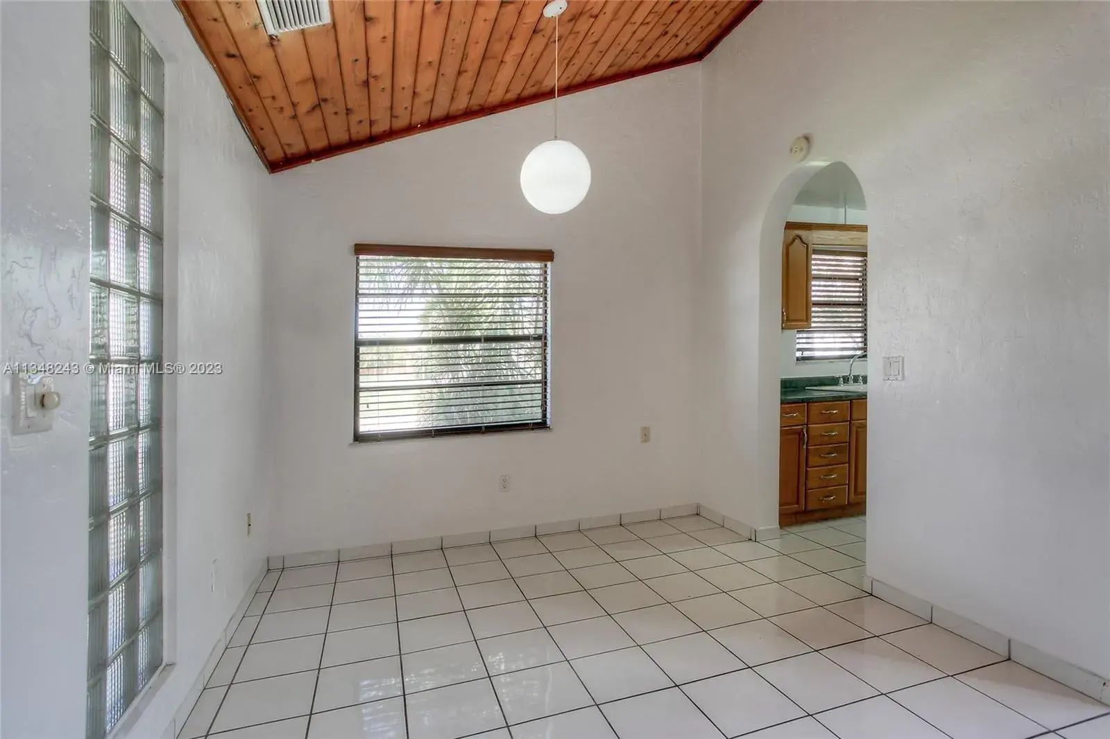 1621 Greer Ave, Homestead FL 33035