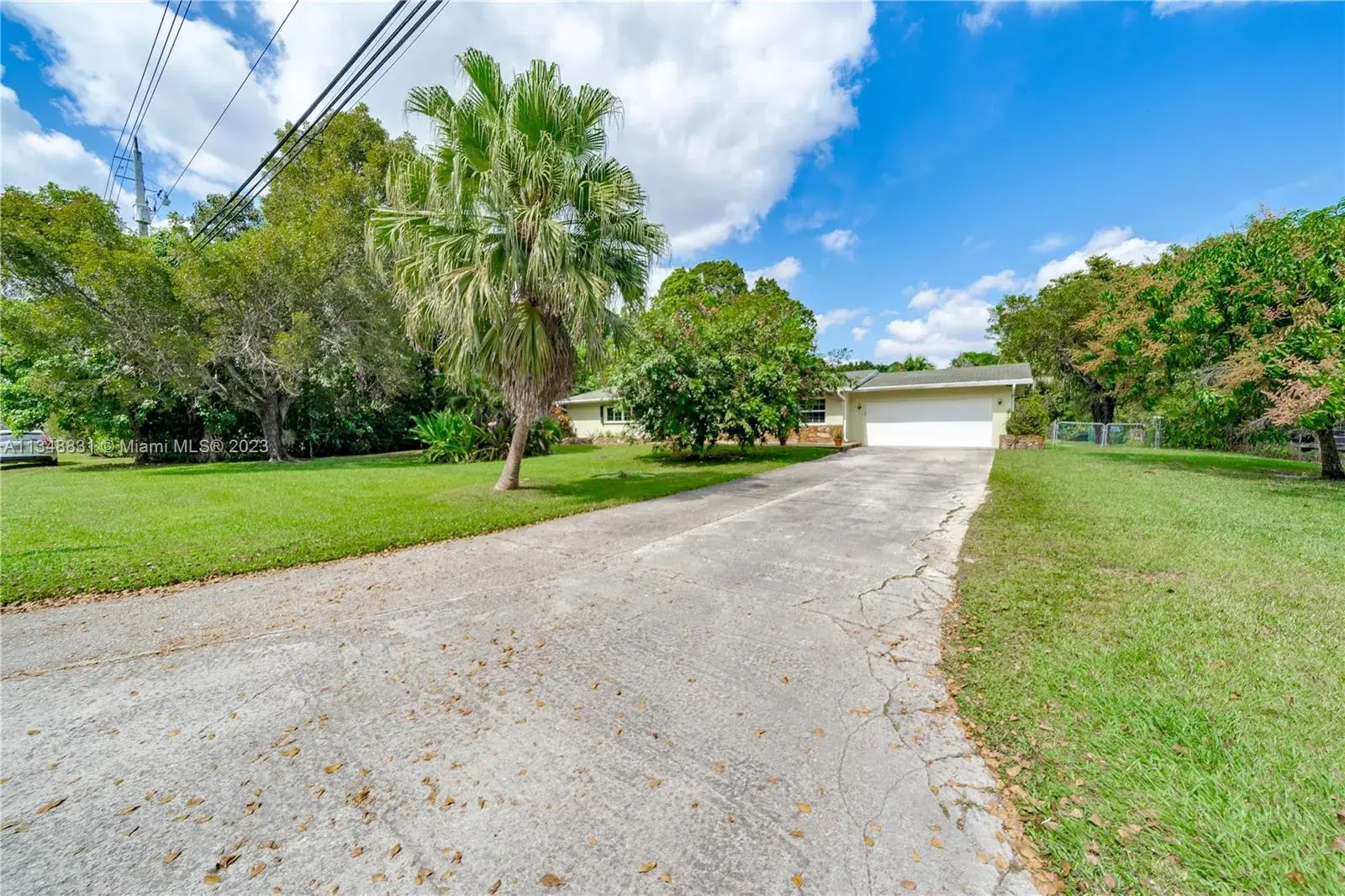 14691 SW 20th St, Davie FL 33325
