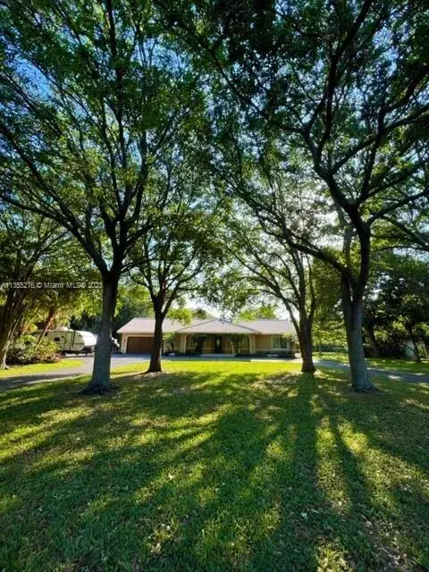 3100 SW 116th Ave, Davie FL 33330