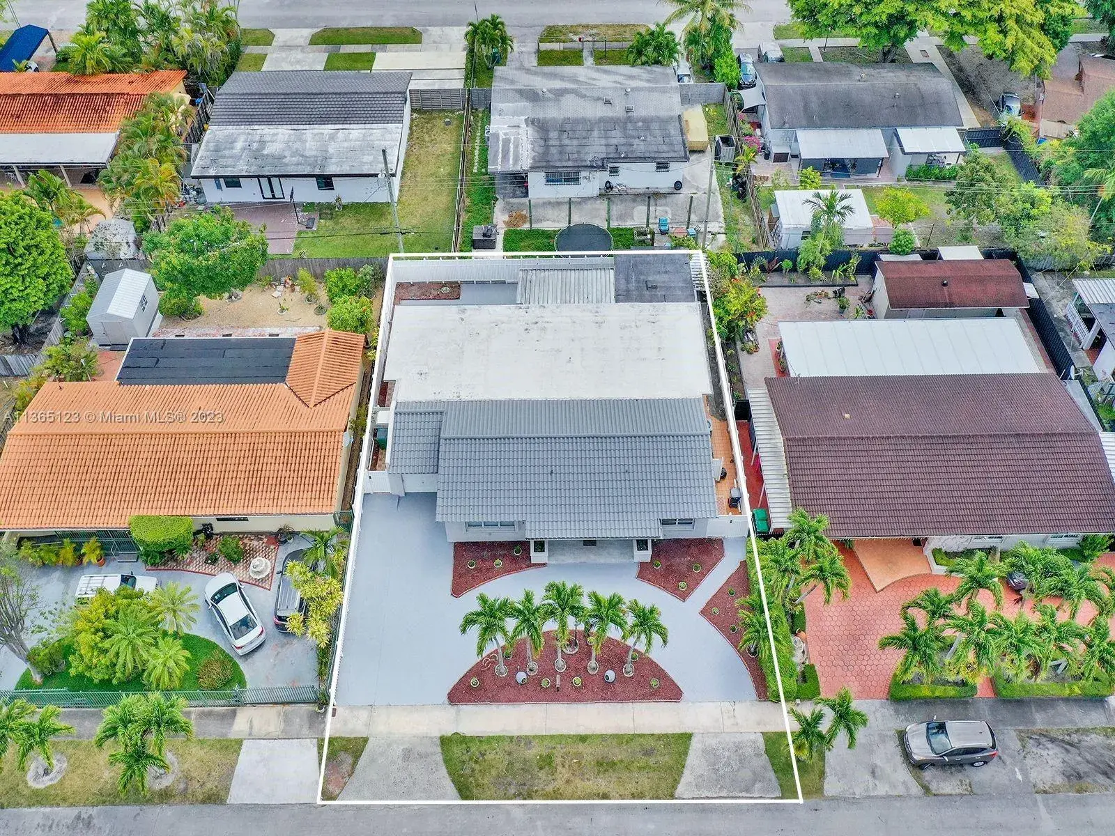 4645 SW 95th Ave, Miami FL 33165
