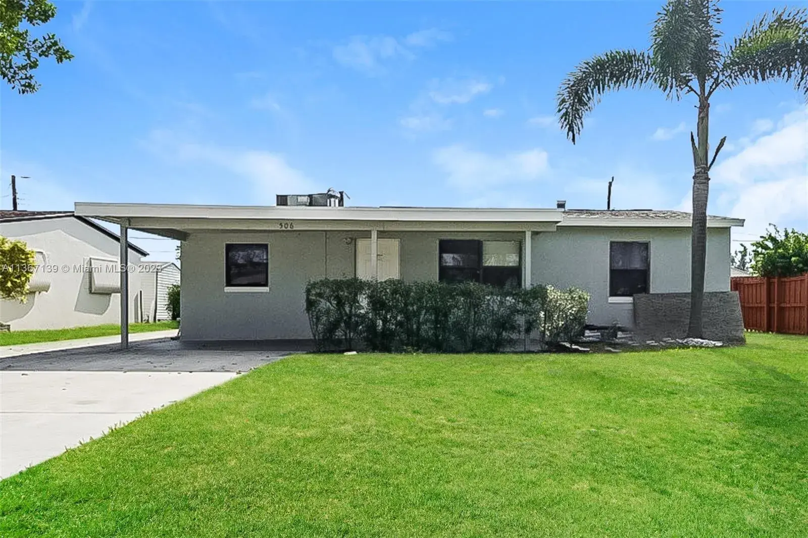 3 bedroom 1 bath Residential Lease for rent at 506 Elizabeth Rd, Lake Worth FL 33461