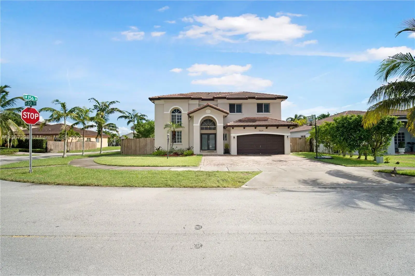 15624 SW 20th St, Miami FL 33185