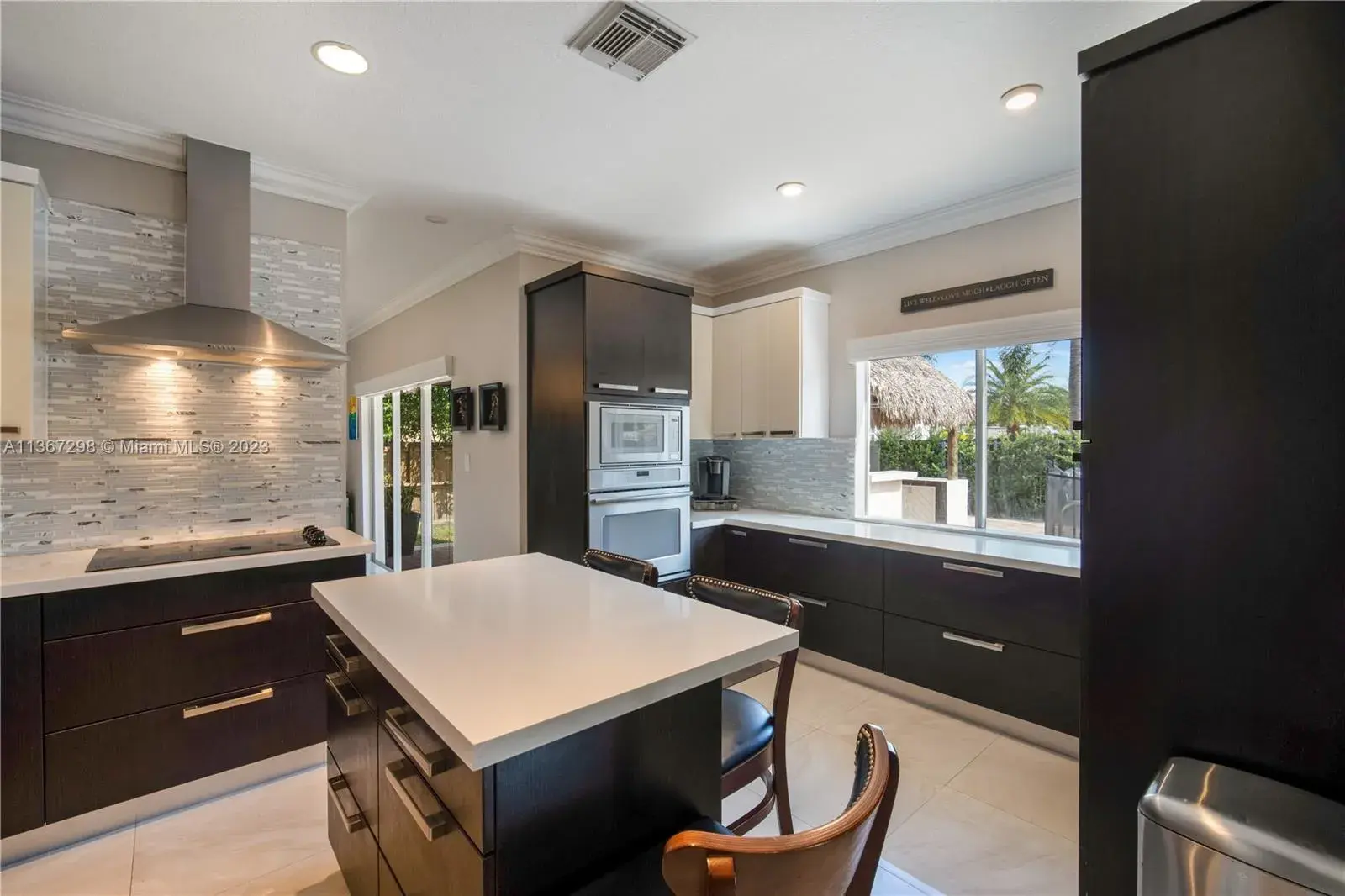 15624 SW 20th St, Miami FL 33185