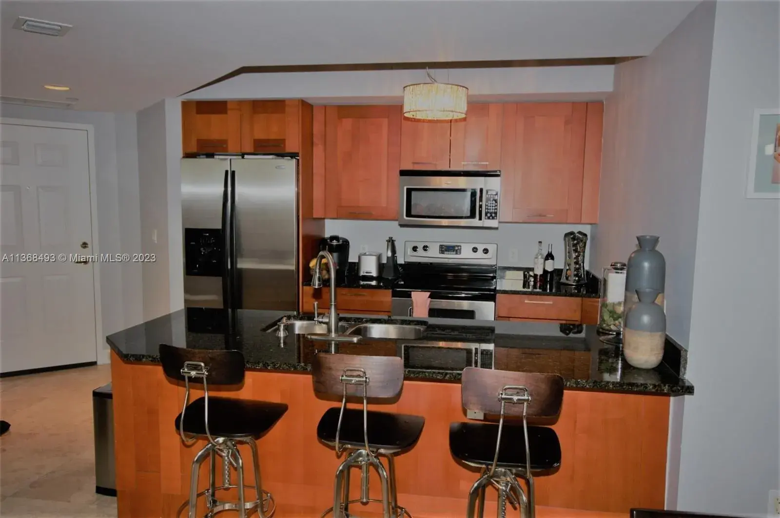 4100 Salzedo St # 814, Coral Gables FL 33146