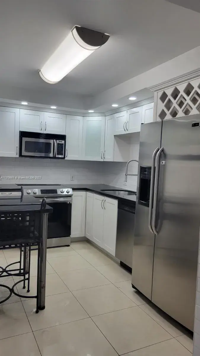 20100 W Country Club Dr # 404, Aventura FL 33180