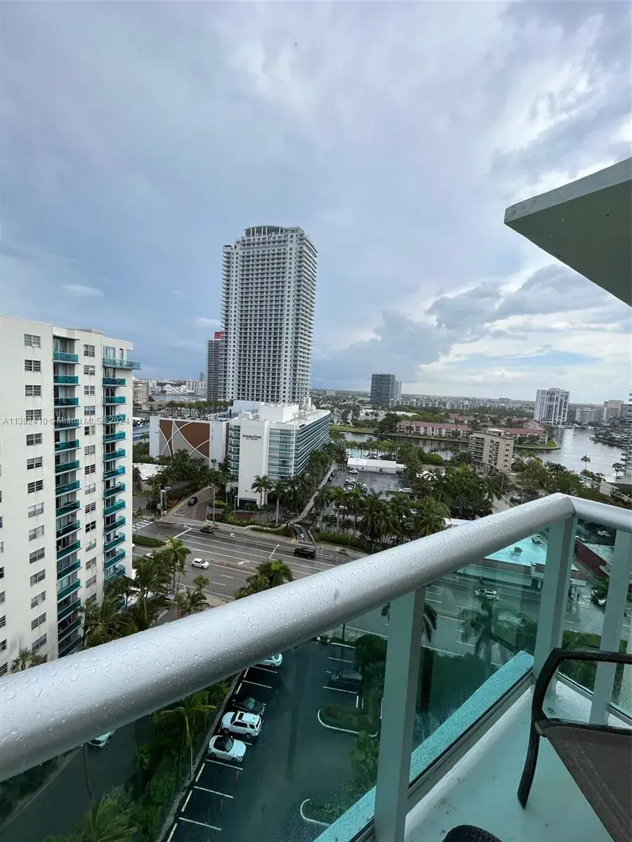 3901 S S Ocean dr, Hollywood FL 33019