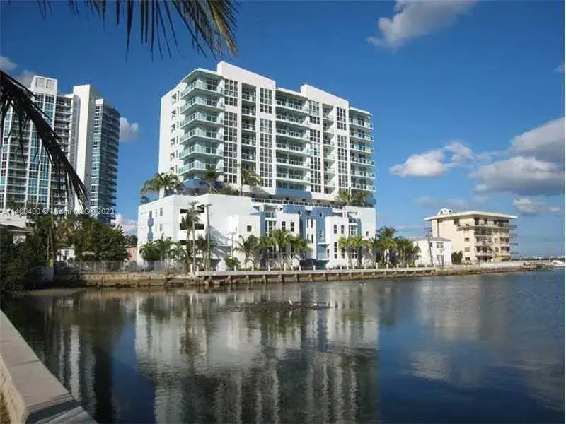 1 bedroom 1 bath Residential Lease for rent at 500 NE 29th St # 602, Miami FL 33137