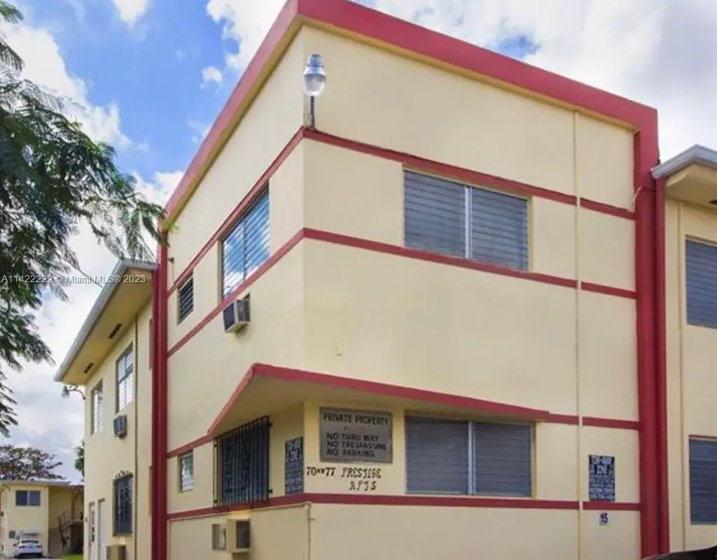 71 NW 76th St # 16, Miami FL 33150