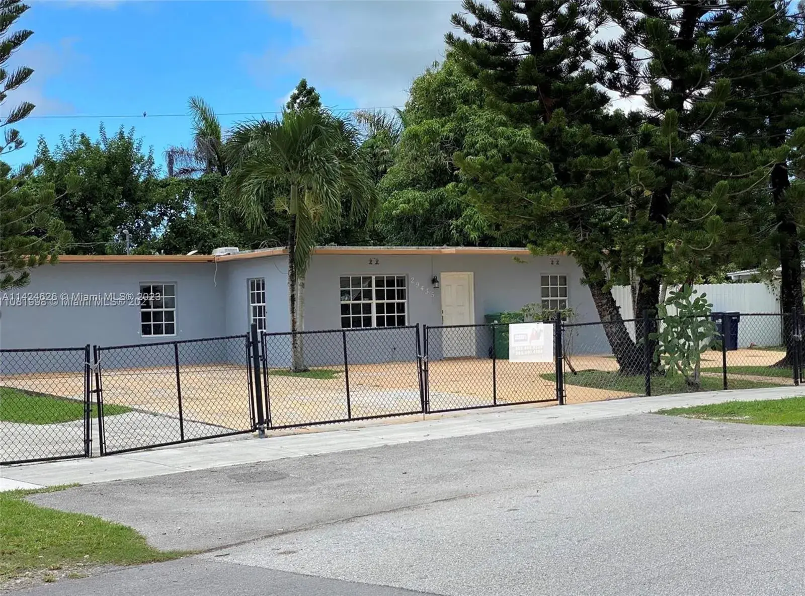 5 bedroom 2 bath Residential for sale at 29435 Delaware Rd, Homestead FL 33033