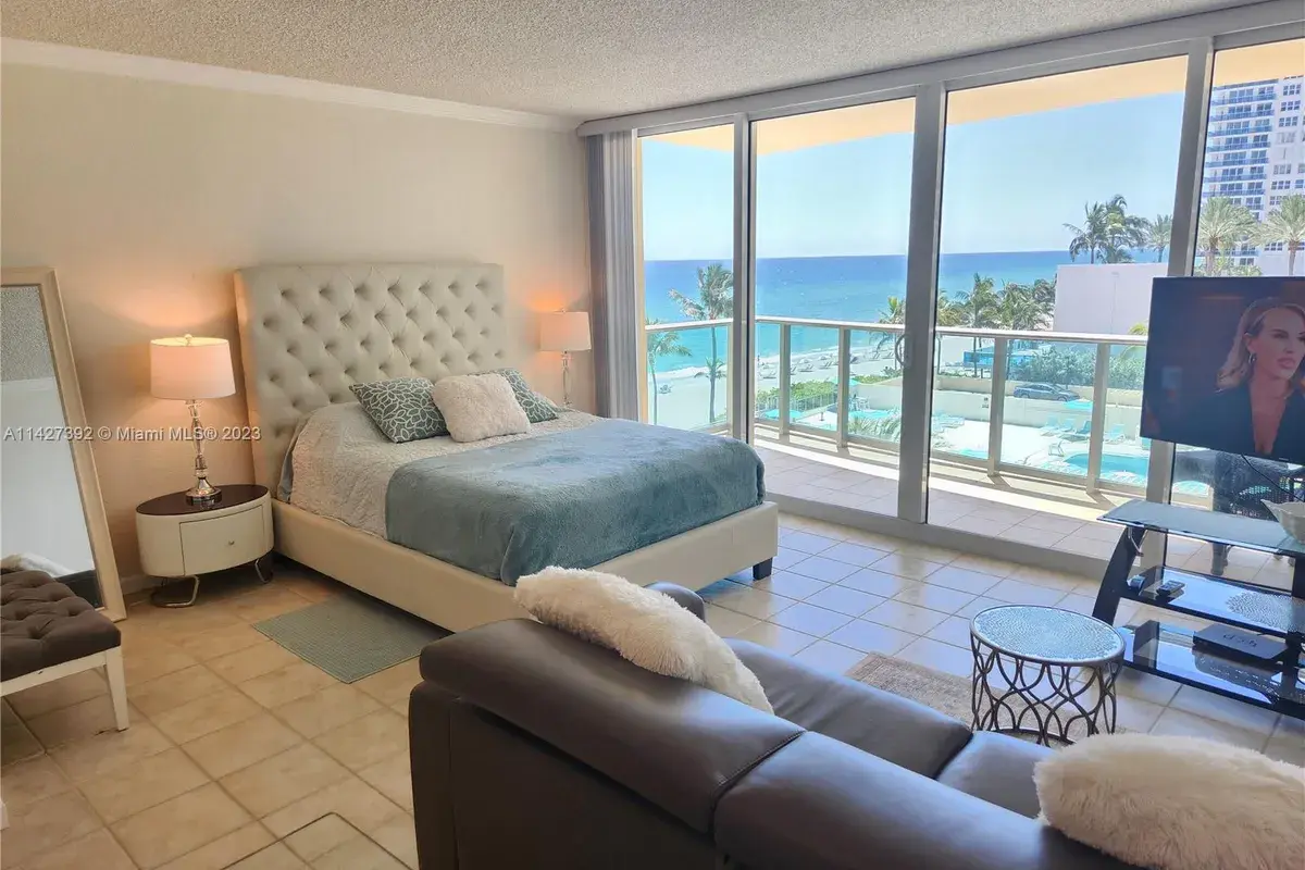 2501 S Ocean Dr # 512, Hollywood FL 33019