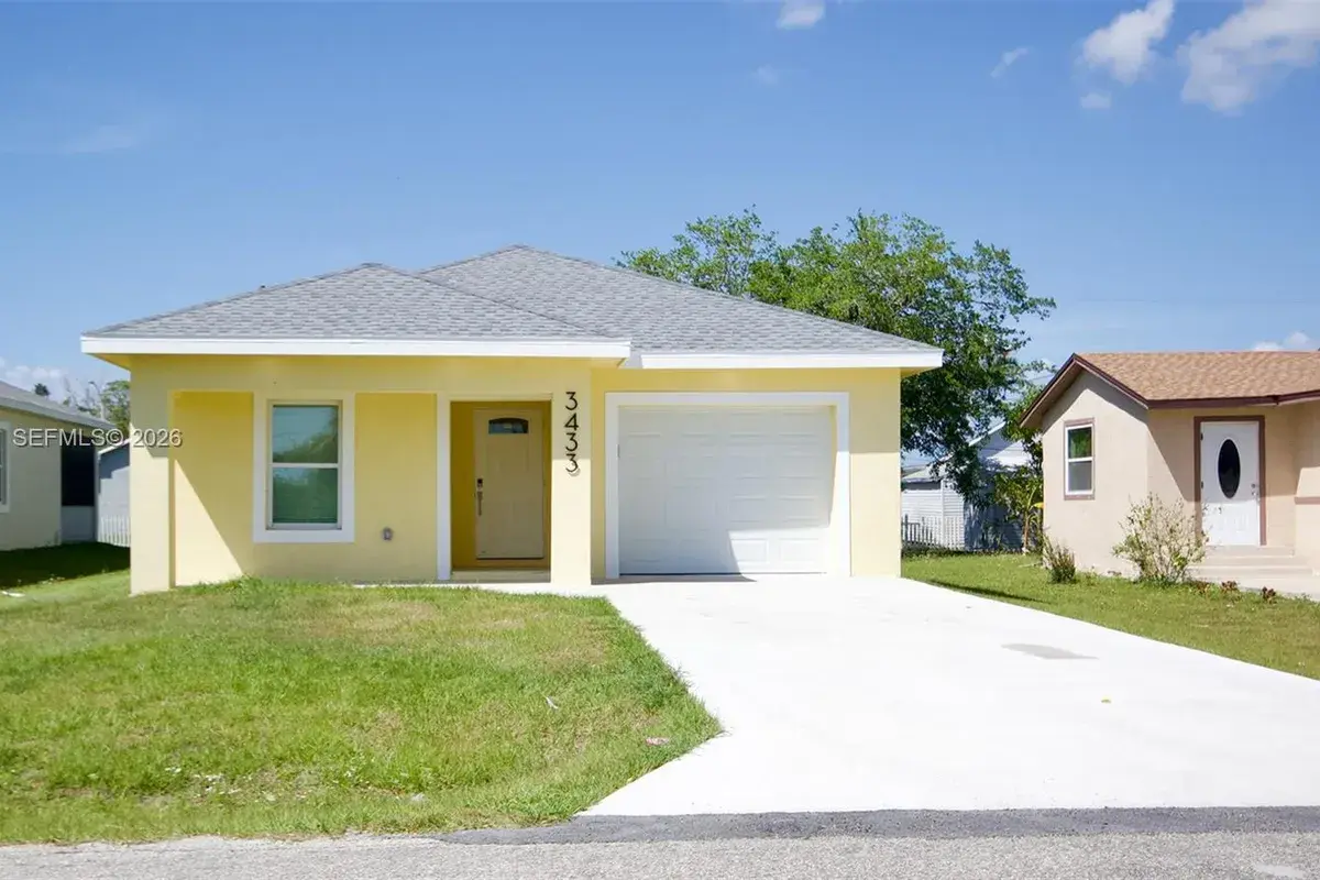 3433 Jeffcott St., Fort Myers FL 33916