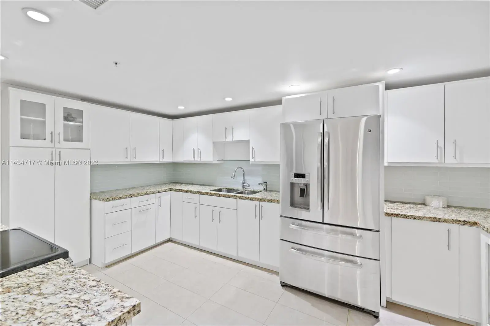 5225 Collins Ave # 1118, Miami Beach FL 33140