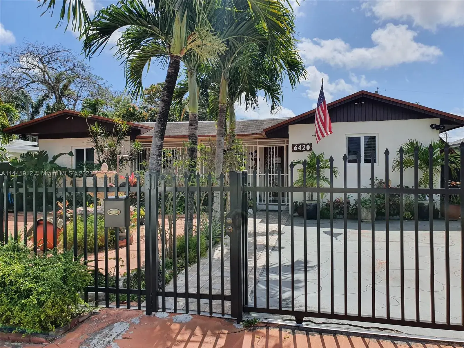 6420 SW 42nd St, Miami FL 33155
