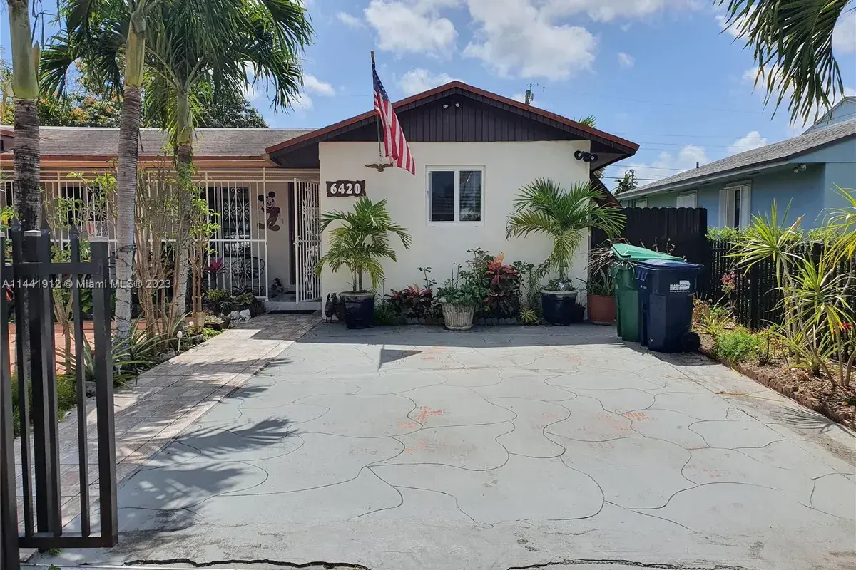 6420 SW 42nd St, Miami FL 33155
