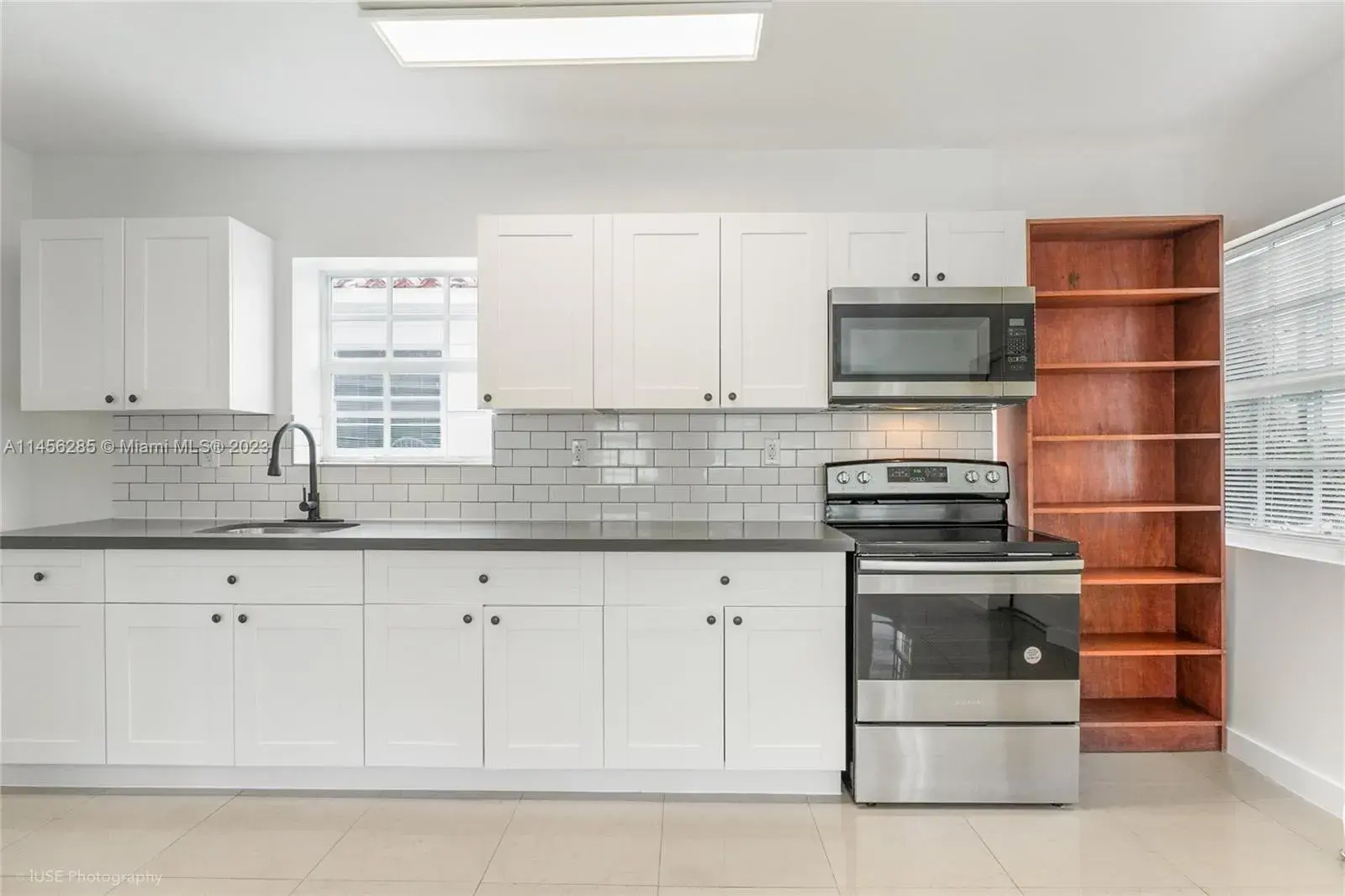 1 bedroom 1 bath Residential Lease for rent at 1945 Marseille Dr # 1, Miami Beach FL 33141