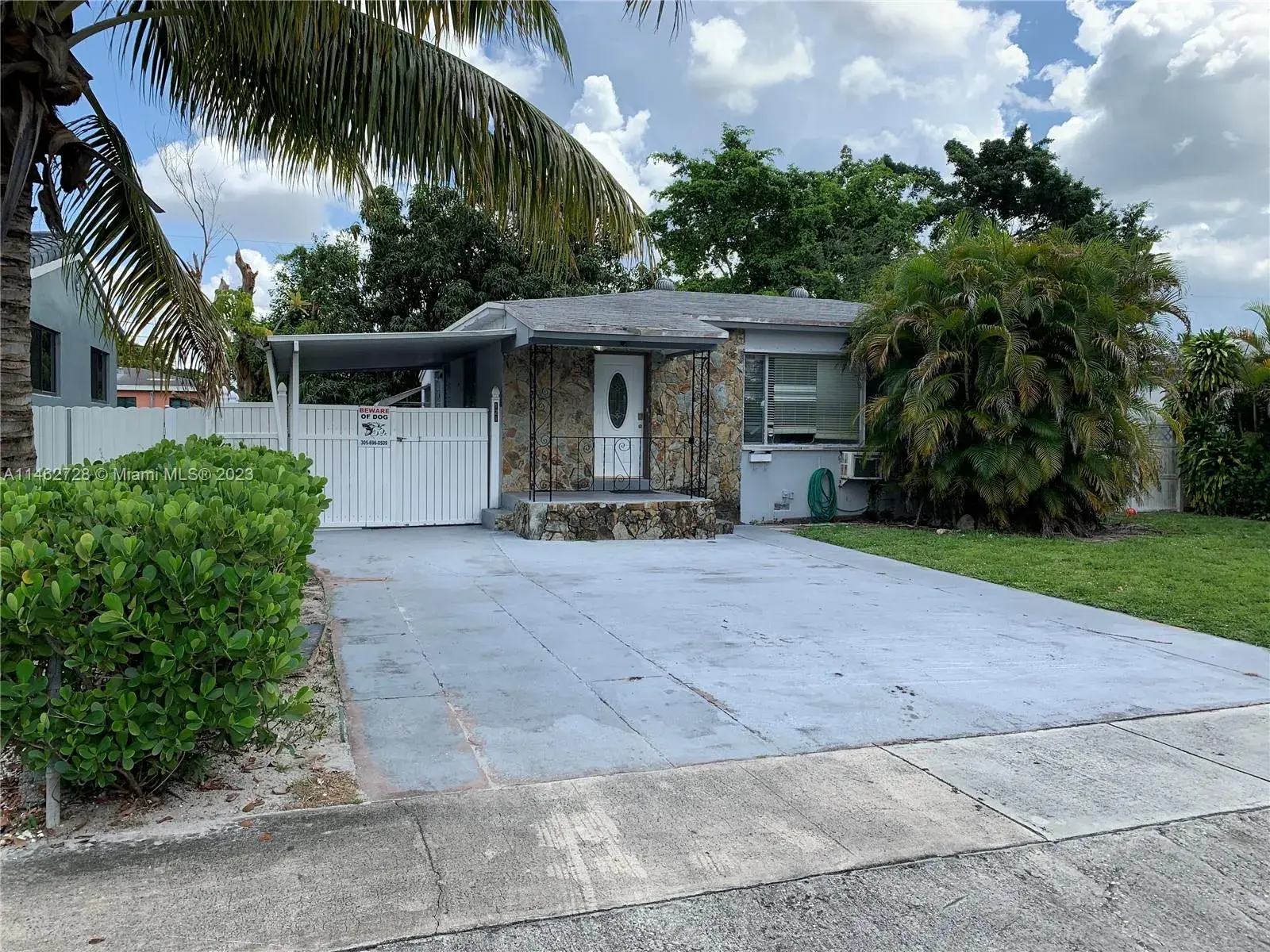 121 NE 169th Ter, North Miami Beach FL 33162