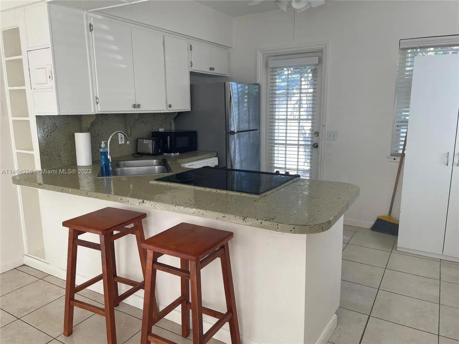 737 NE 16th Ave # 1, Fort Lauderdale FL 33304