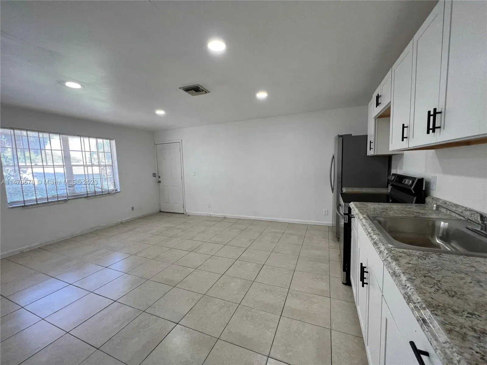 817 5th St # 3, West Palm Beach FL 33401