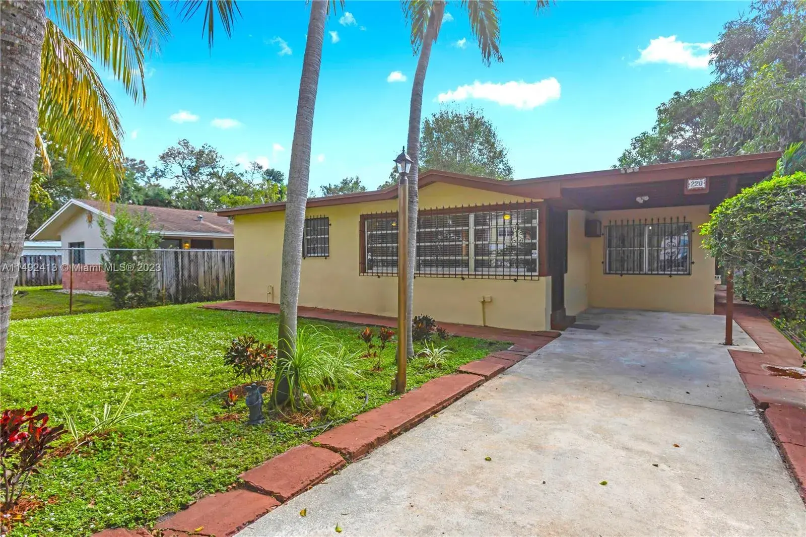 4 bedroom 3 bath Residential for sale at 220 SW 11th St, Fort Lauderdale FL 33315