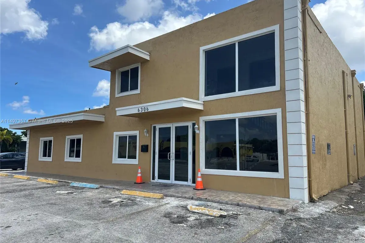 6300 Pembroke Rd, Miramar FL 33023