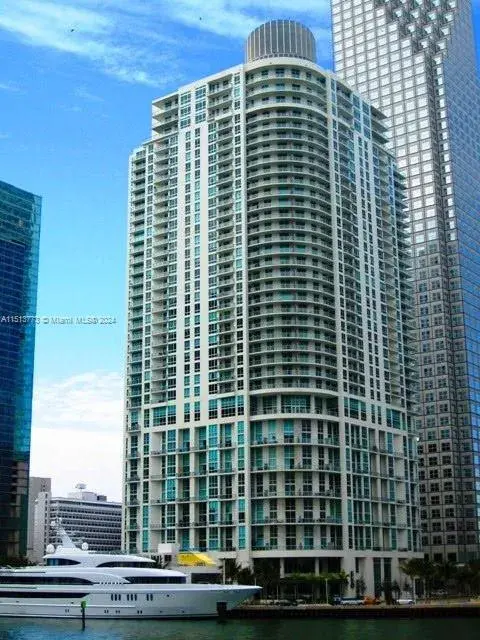1 bedroom 1 bath Residential for sale at 300 S Biscayne Blvd # 2709, Miami FL 33131