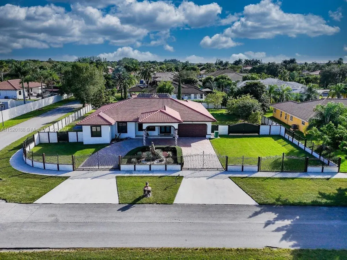13430 SW 192nd St, Miami FL 33177