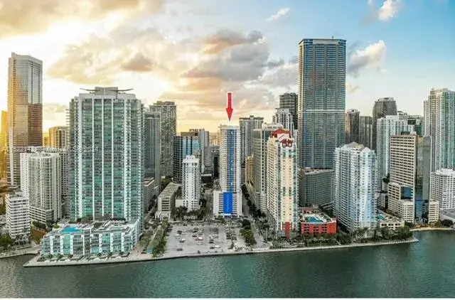 1200 Brickell Bay Dr # 1915, Miami FL 33131