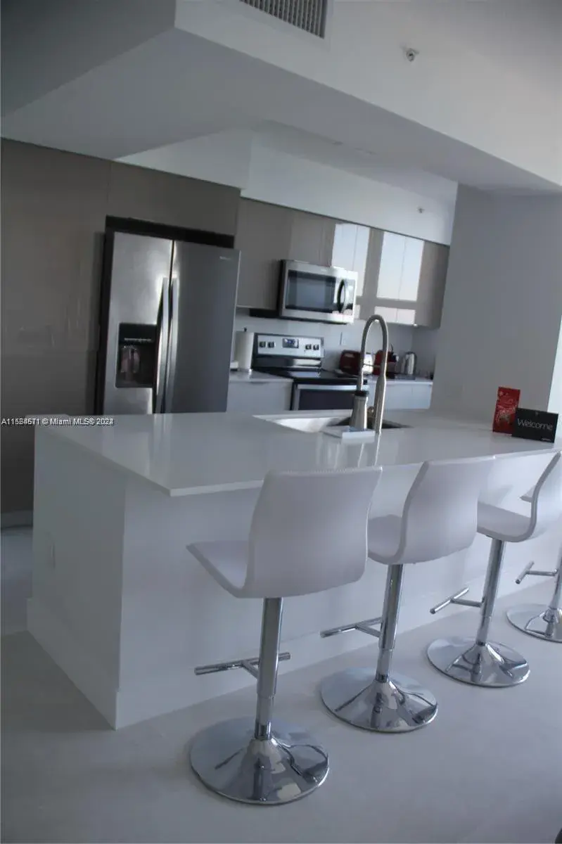 2080 S Ocean Dr # 511, Hallandale Beach FL 33009