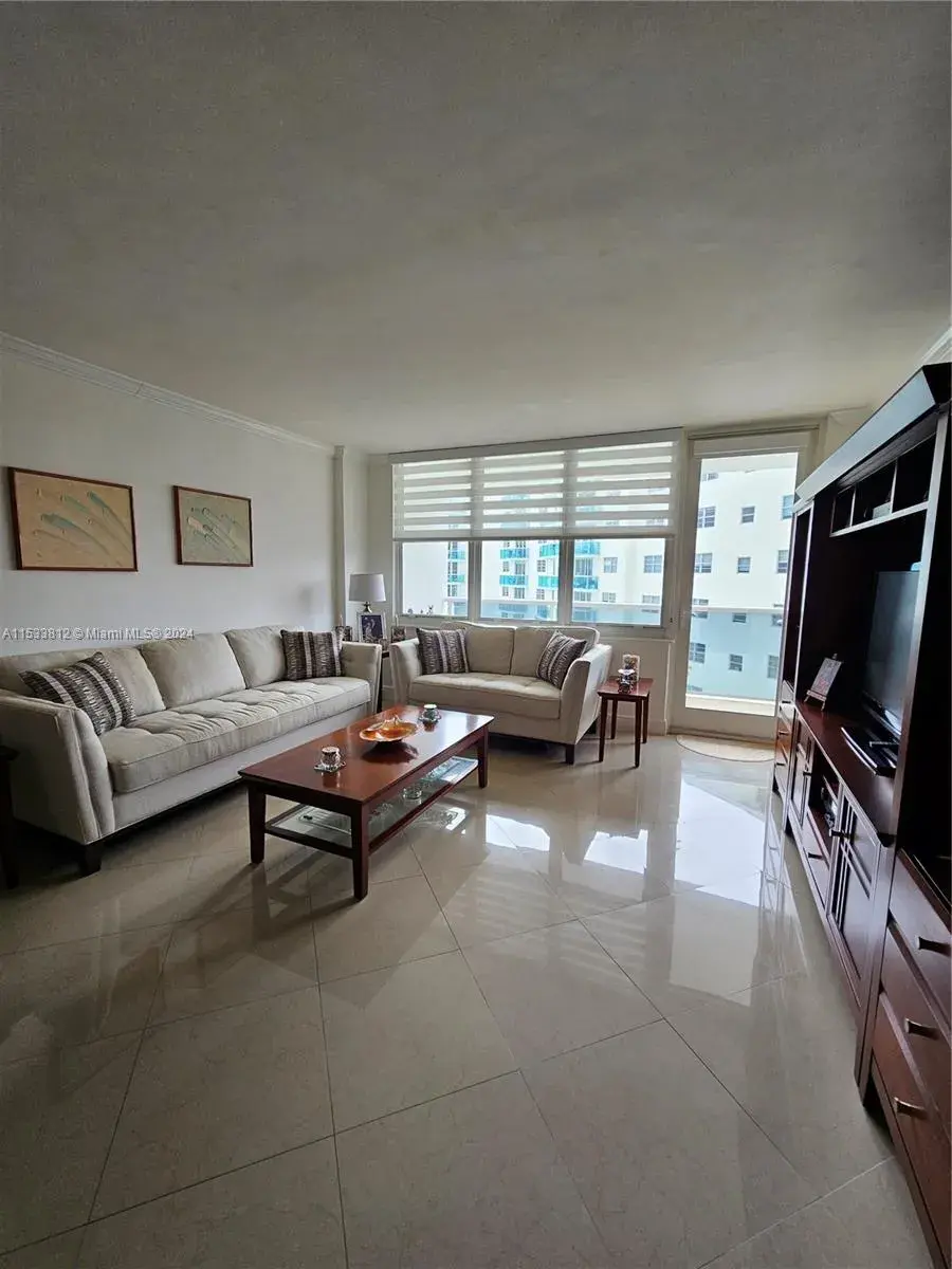 3725 S Ocean Dr # 1220, Hollywood FL 33019