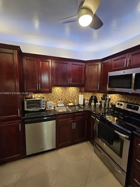 3725 S Ocean Dr # 1220, Hollywood FL 33019
