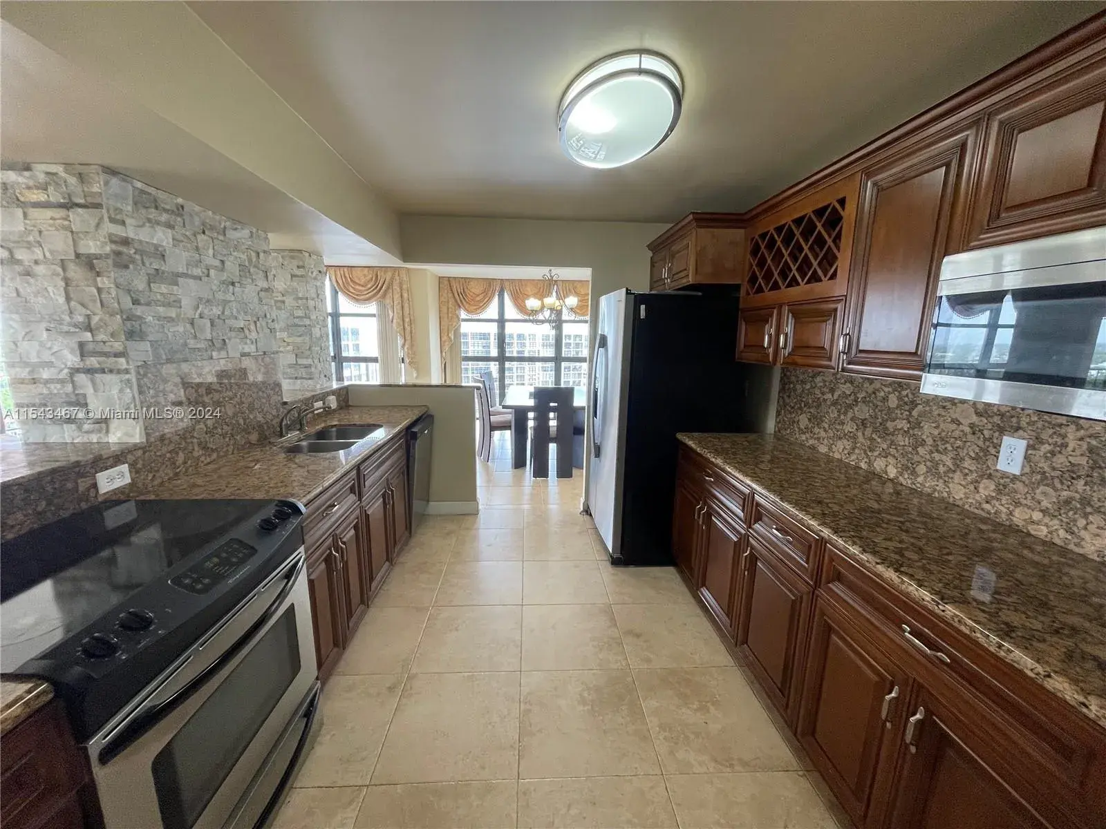 200 Leslie Dr # 1109, Hallandale Beach FL 33009