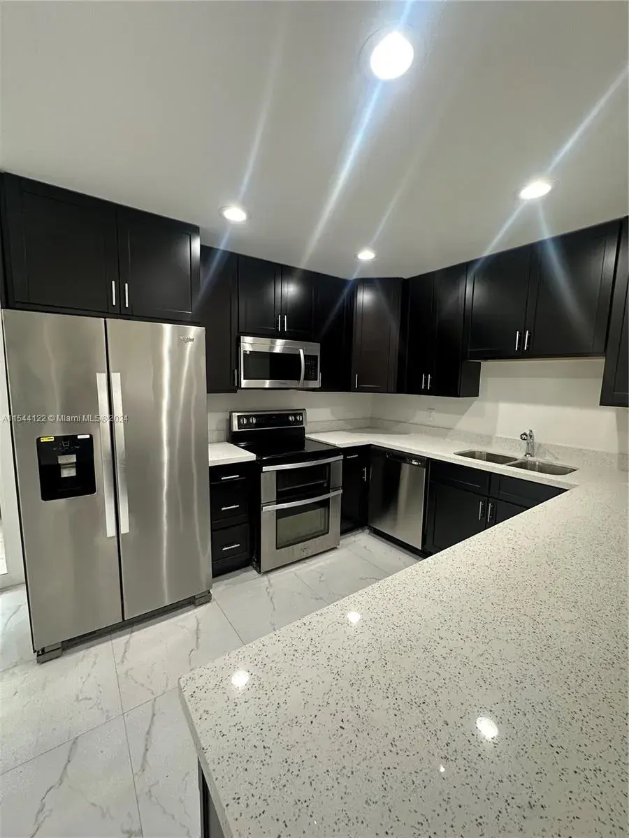 5958 NW 25th Ct # 218, Sunrise FL 33313