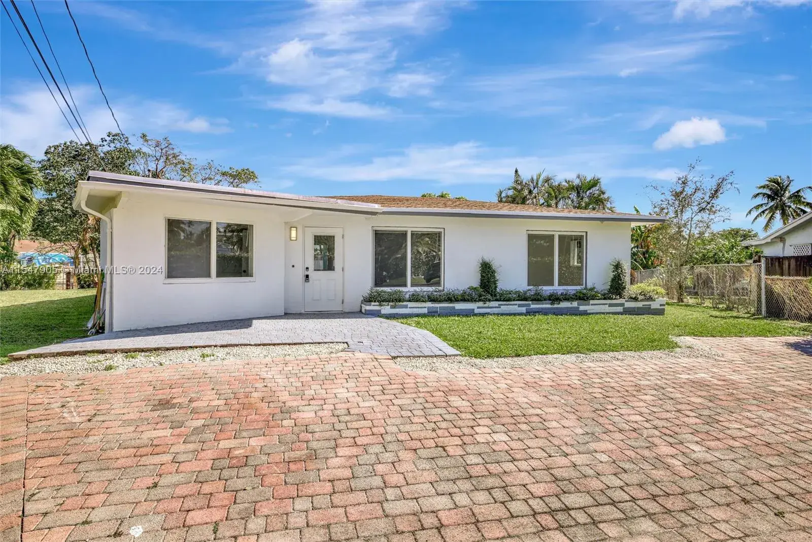 4 bedroom 2 bath Residential Lease for rent at 1830 NW 32nd St, Oakland Park FL 33309
