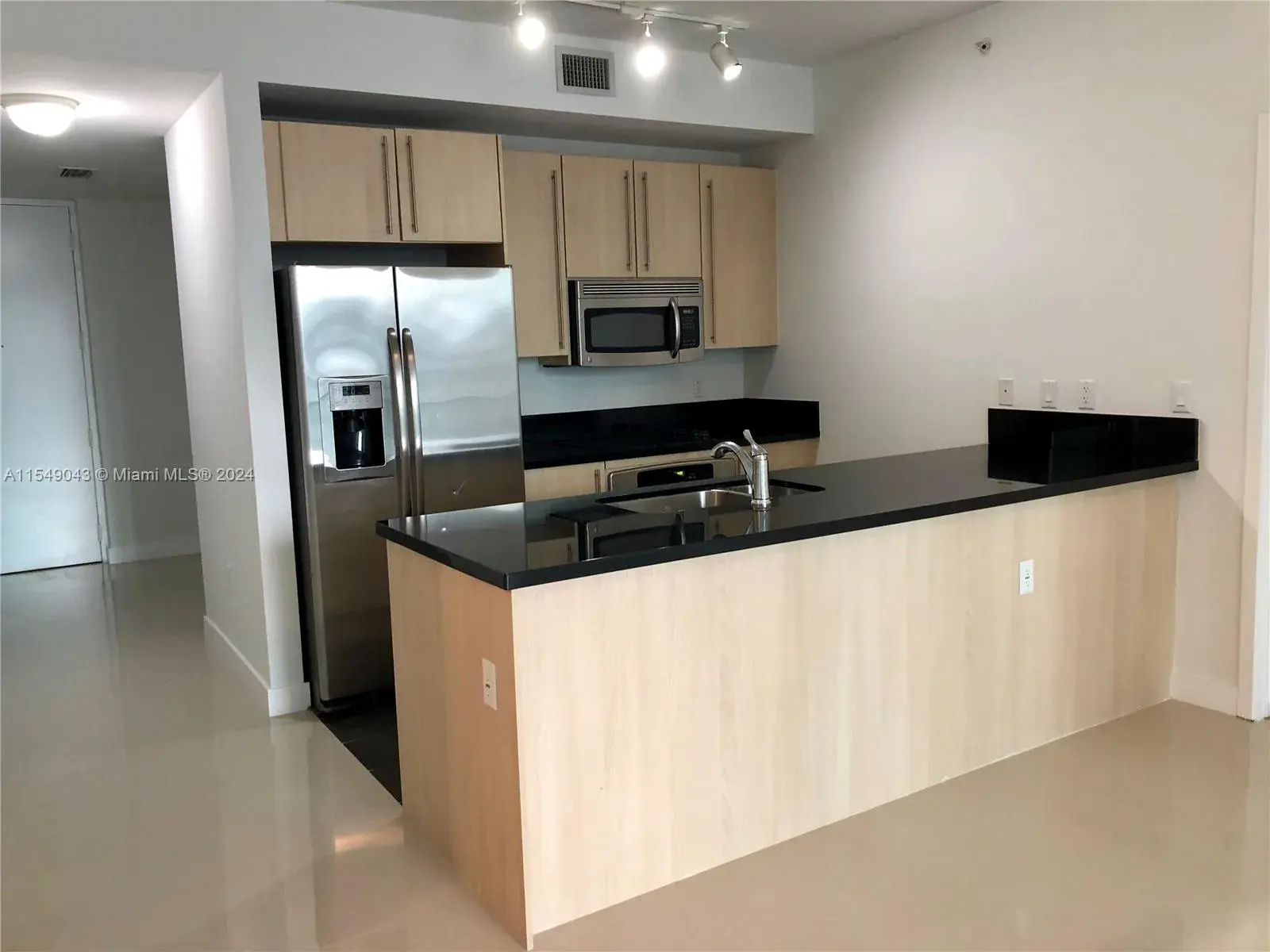 1111 SW 1ST AVE # 16, Miami FL 33130