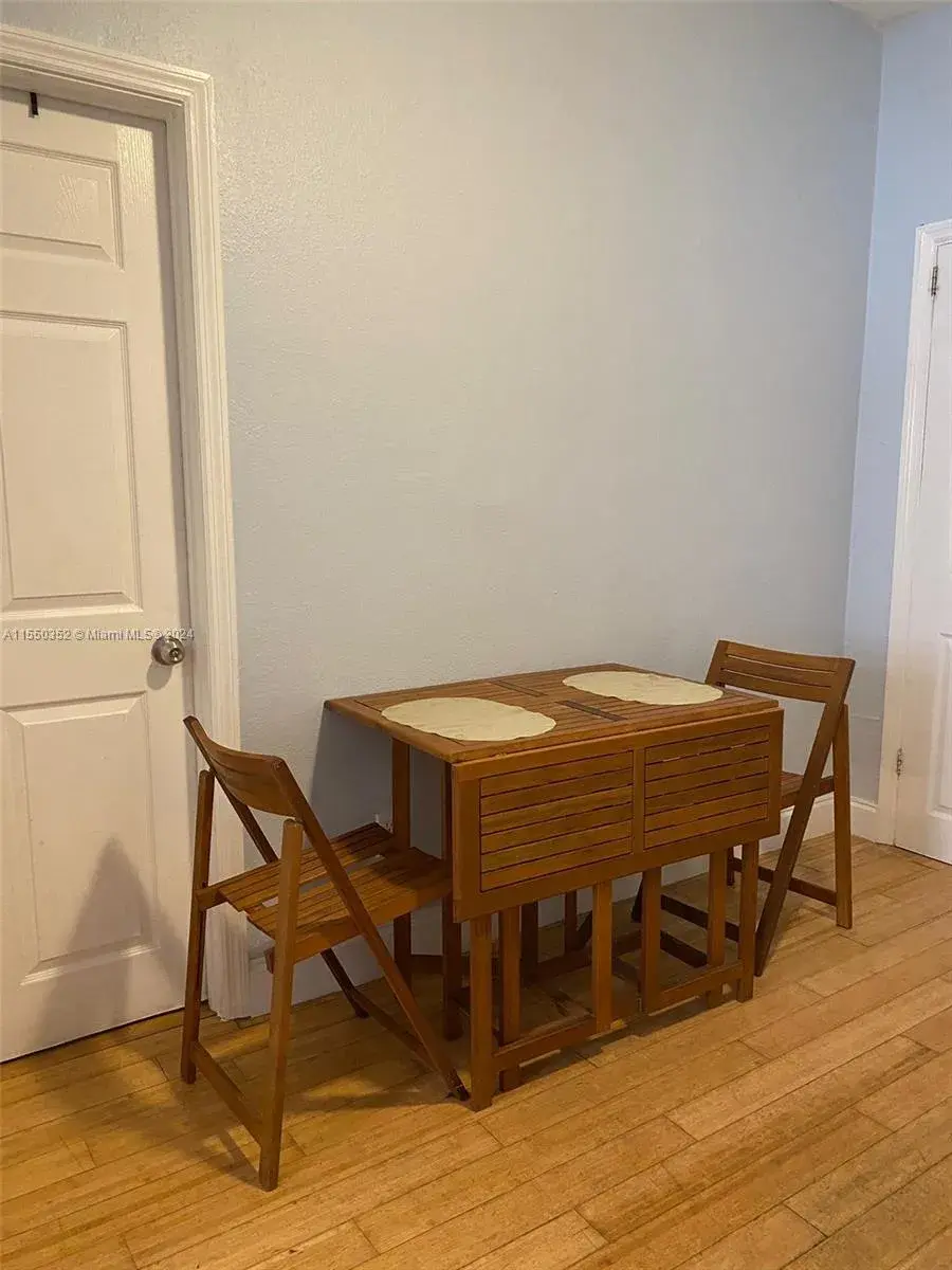 8415 Harding Ave # 15, Miami Beach FL 33141