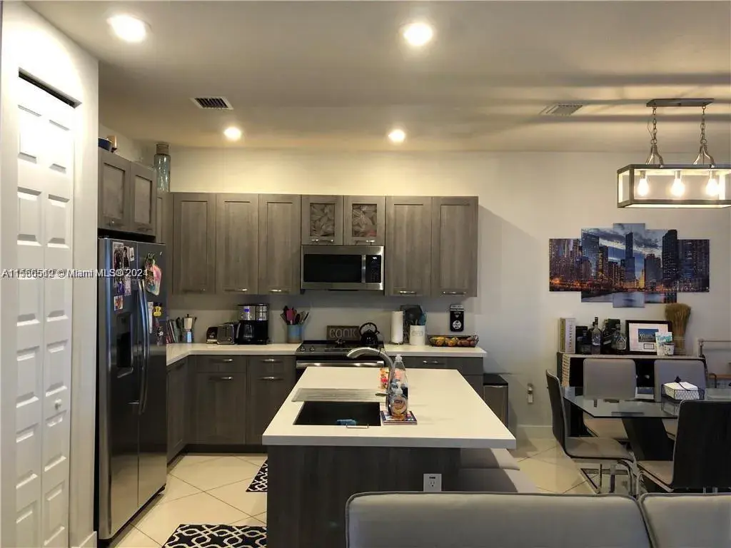 16019 NW 91st Ct, Miami Lakes FL 33018