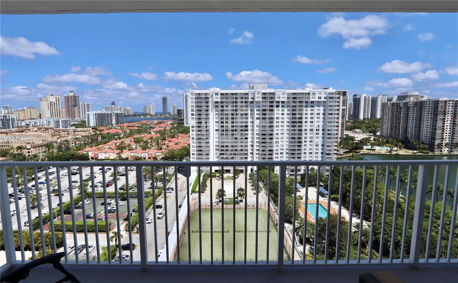 2801 NE 183rd St # 1804W, Aventura FL 33160