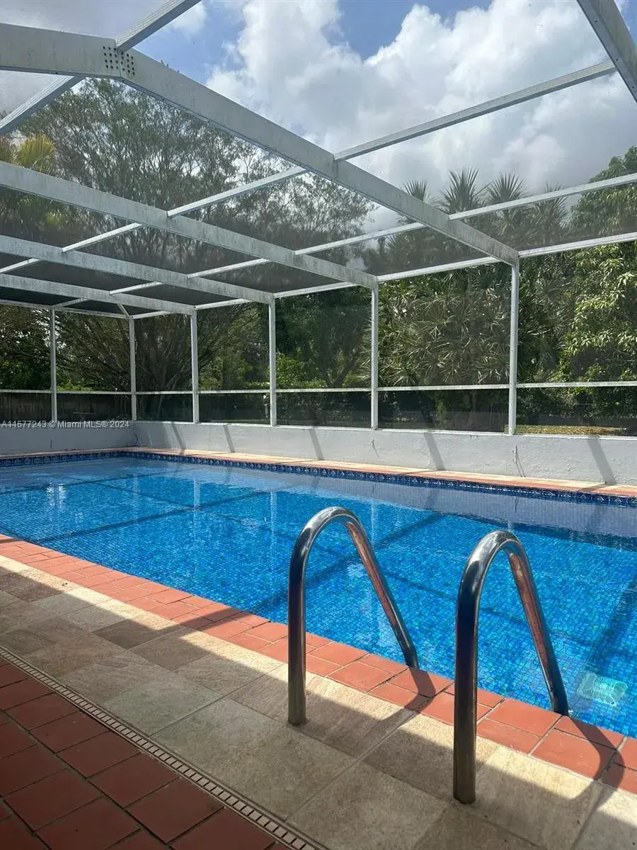 9411 SW 112th St, Miami FL 33176