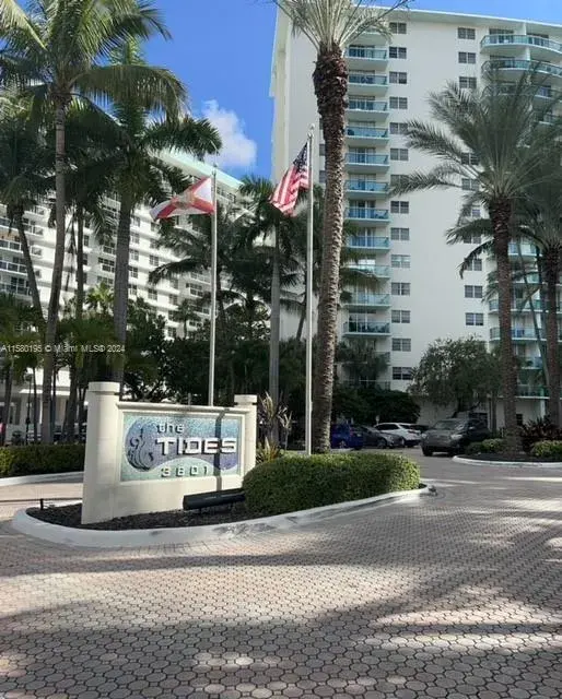 1 bedroom 1 bath Residential for sale at 3801 S Ocean Dr # 2D, Hollywood FL 33019