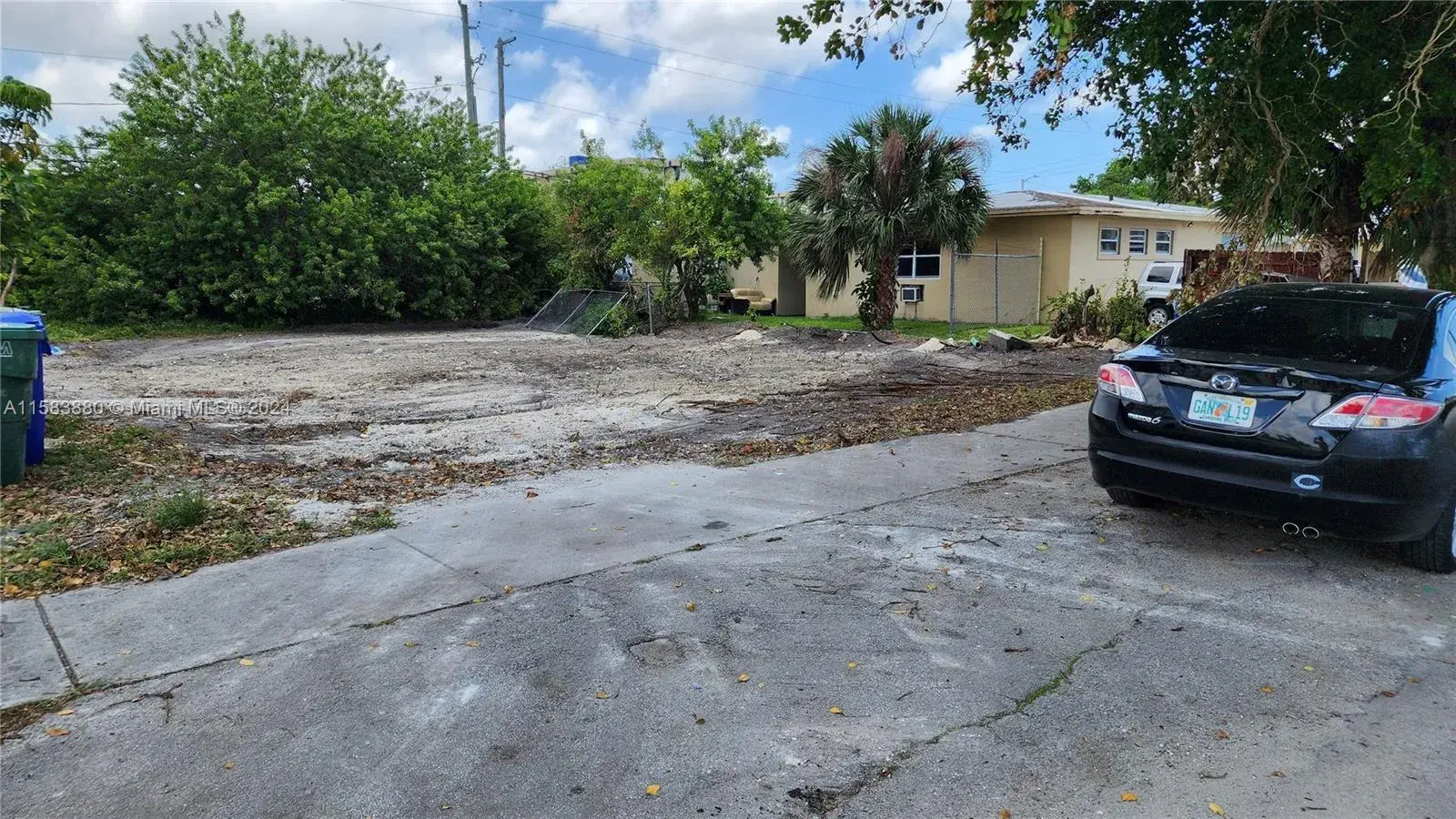 4731 NW 6th St, Miami FL 33126