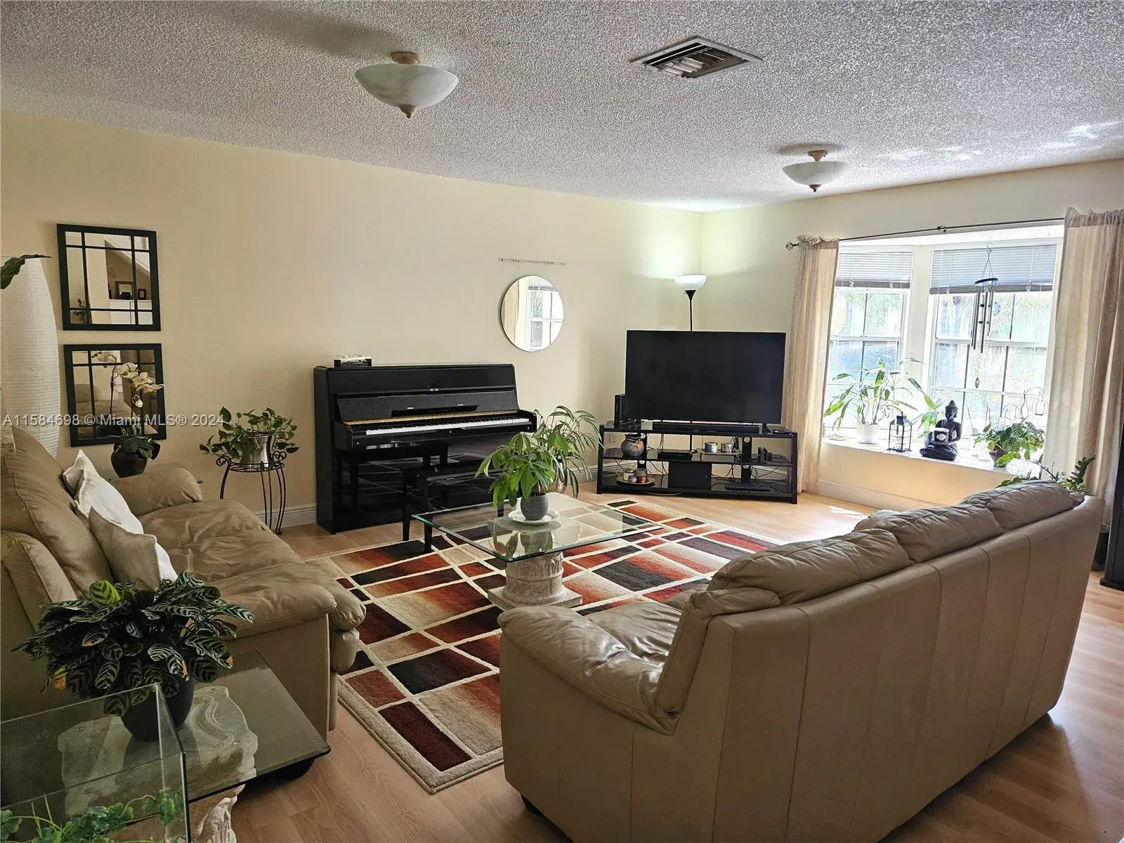 15348 SW 111th St, Miami FL 33196